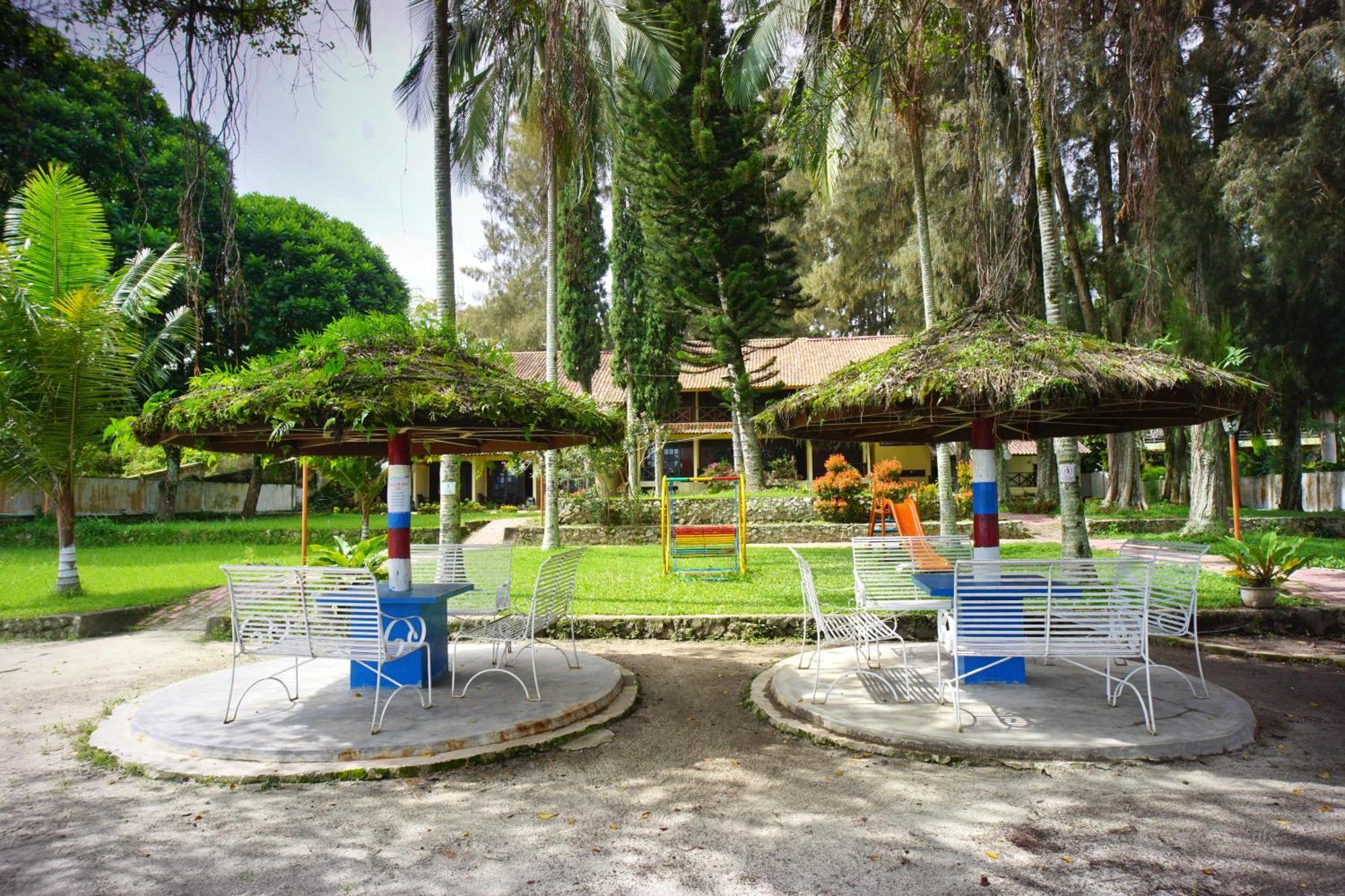 Hotel Pandu Lakeside Tuktuk Zewnętrze zdjęcie