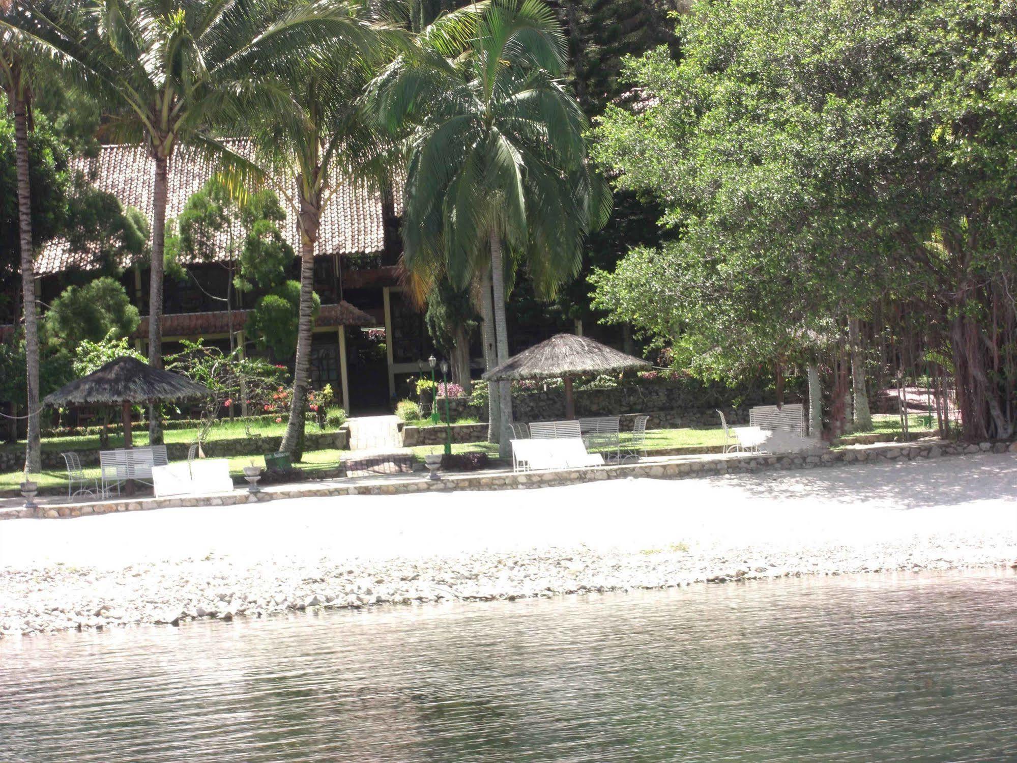 Hotel Pandu Lakeside Tuktuk Zewnętrze zdjęcie